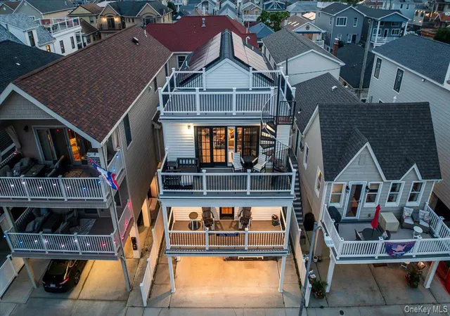 Photo 3 of Sale Pending at 97 Wisconsin St, Long Beach, NY 11561 | MLS# 1038966 | Listing updated on 2026-09-12