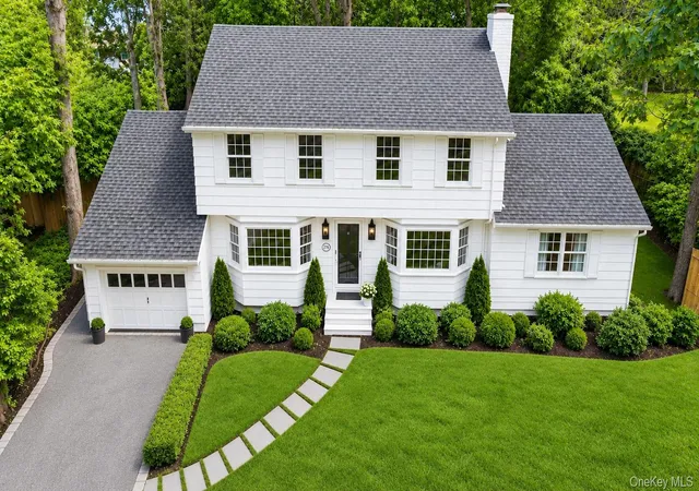 Single family home for sale at 275 Pinewood Rd, Southold, NY 11935 | MLS# 1038993