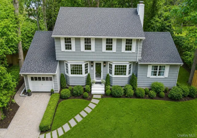 Photo 4 of Single family home for sale at 275 Pinewood Rd, Southold, NY 11935 | MLS# 1038993 | Listing updated on 2026-10-07