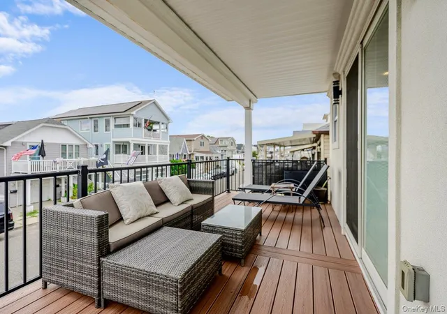 Listing Photo 2 - Condo for sale in building located at 62 Ohio Ave, Long Beach, NY 11561
