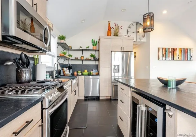 Listing Photo 5 - Condo for sale in building located at 62 Ohio Ave, Long Beach, NY 11561