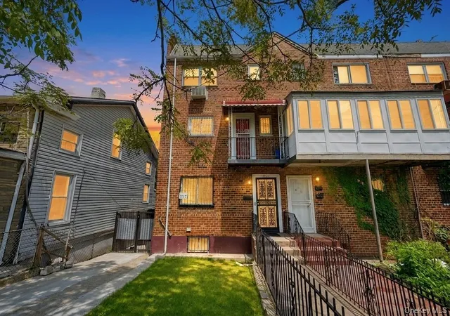 Photo 1 of Multi family home for sale at 709 Ashford St, New York, NY 11207 | MLS# 1038999 | Listing updated on 2026-08-18