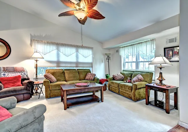 Photo 3 of Condo for sale at 272 Glen Dr, Brookhaven, NY 11961 | MLS# 1039018 | Listing updated on 2026-09-19