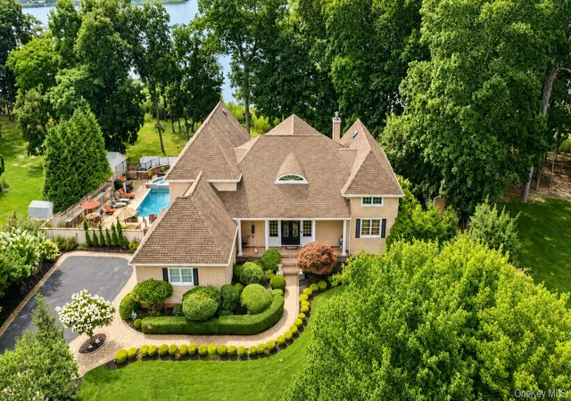 2nd image of 86 James Hawkins Rd, Brookhaven, NY 11955 | MLS# 1039030