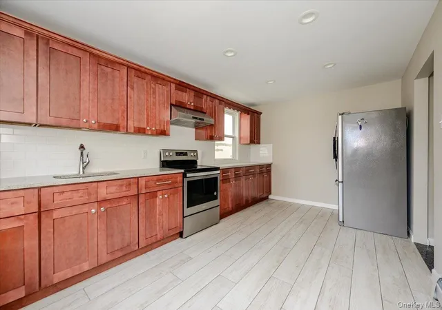 Listing Photo 5 - Condo for sale in building located at 450 E Broadway, Long Beach, NY 11561