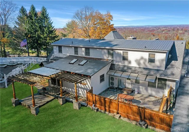 Photo 3 of Single family home for sale at 256 Ridge Rd, Hamptonburgh, NY 10916 | MLS# 1039042 | Listing updated on 2026-08-20