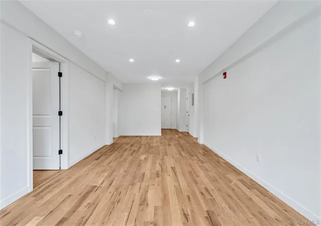 13th image of 671 Bronx River Rd #4P, Yonkers, NY 10704 | MLS# 1039047