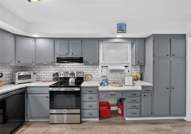 Photo 3 of Single family home for sale at 297 Lake Dr, Putnam Valley, NY 10537 | MLS# 1039049 | Listing updated on 2026-08-24
