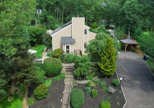 Photo 3 of Single family home for sale at 30 Long Pond Rd, Riverhead, NY 11792 | MLS# 1039087 | Listing updated on 2026-10-03