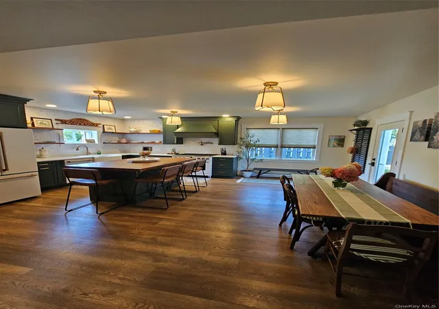Photo 4 of Single family home for sale at 16 N Washington St, Athens, NY 12015 | MLS# 1039097 | Listing updated on 2026-09-05
