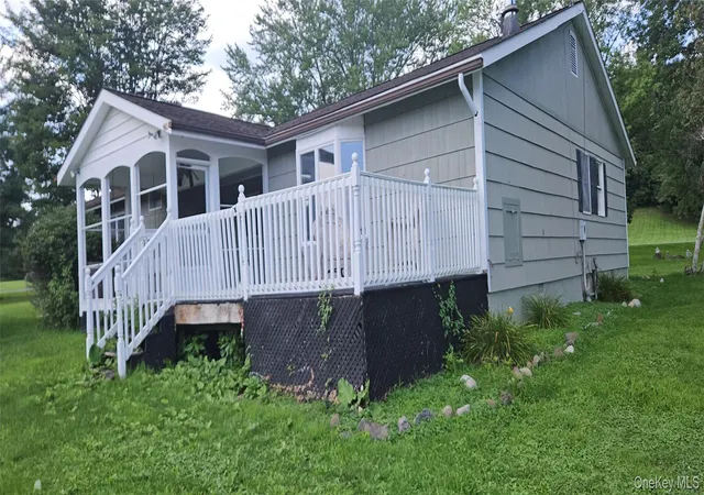 Photo 4 of Single family home for sale at 36 W Searsville Rd, Montgomery, NY 12549 | MLS# 1039103 | Listing updated on 2026-08-26
