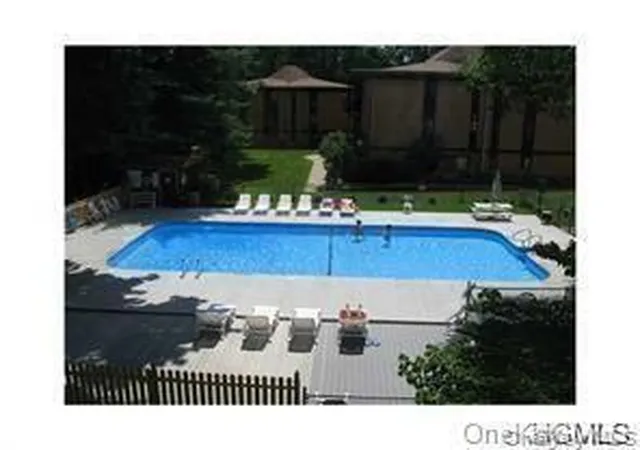 23rd image of 10 Oakwood Ter #94, New Windsor, NY 12553 | MLS# 1039106
