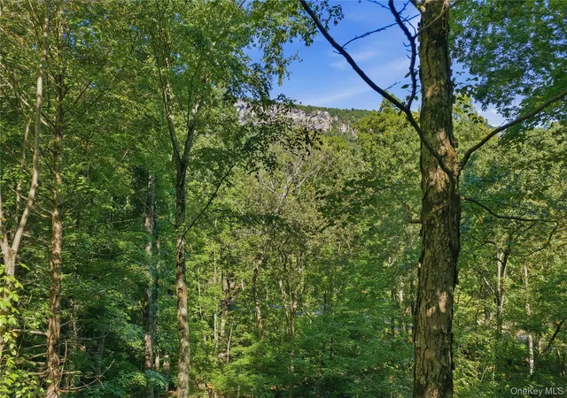 Photo 2 of Single family home for sale at 2 Durmo Rd, Gardiner, NY 12561 | MLS# 1039110 | Listing updated on 2026-10-05