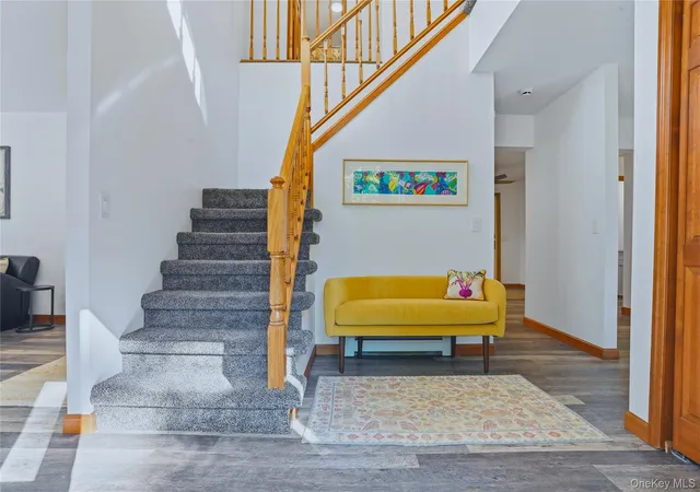 Photo 3 of Single family home for sale at 2 Durmo Rd, Gardiner, NY 12561 | MLS# 1039110 | Listing updated on 2026-10-05