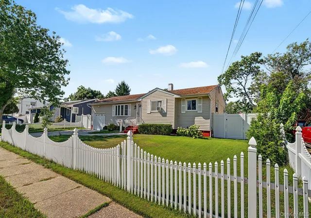 Photo 2 of Sale Pending at 81 Ellery St, Islip, NY 11717 | MLS# 1039115 | Listing updated on 2026-09-02