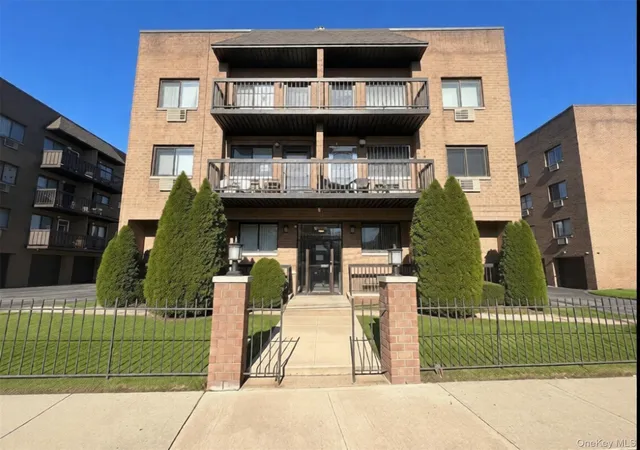 Condo for sale at 9711 N Conduit Ave #2C, New York, NY 11417 | MLS# 1039124
