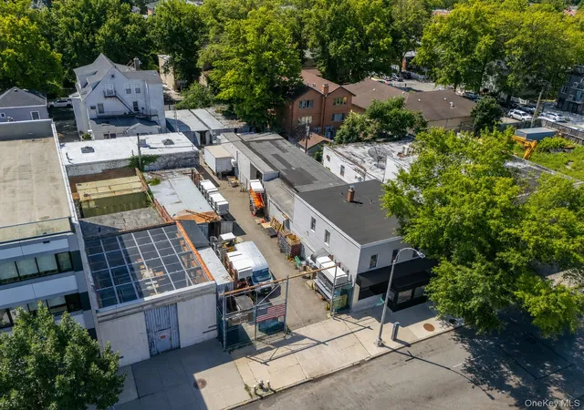 Photo 4 of Land for sale at 21120 Northern Blvd, New York, NY 11361 | MLS# 1039133 | Listing updated on 2026-10-08