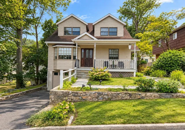 Photo 3 of Single family home for sale at 71 Northfield Ave, Greenburgh, NY 10522 | MLS# 1039136 | Listing updated on 2026-10-06