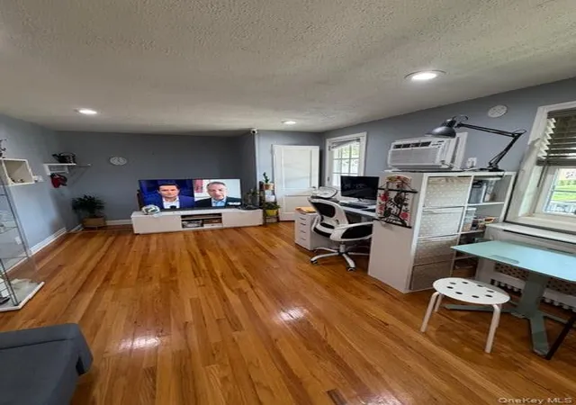 Listing Photo 4 - Condo for sale in building located at 65-50 224Th St, Bayside, NY 11364 - Unit #B