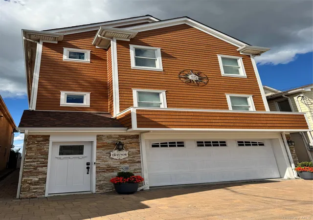 Photo 1 of Single family home for sale at 839 W Park Ave, Long Beach, NY 11561 | MLS# 1039151 | Listing updated on 2026-09-03