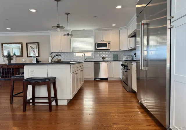 Photo 4 of Single family home for sale at 839 W Park Ave, Long Beach, NY 11561 | MLS# 1039151 | Listing updated on 2026-09-03