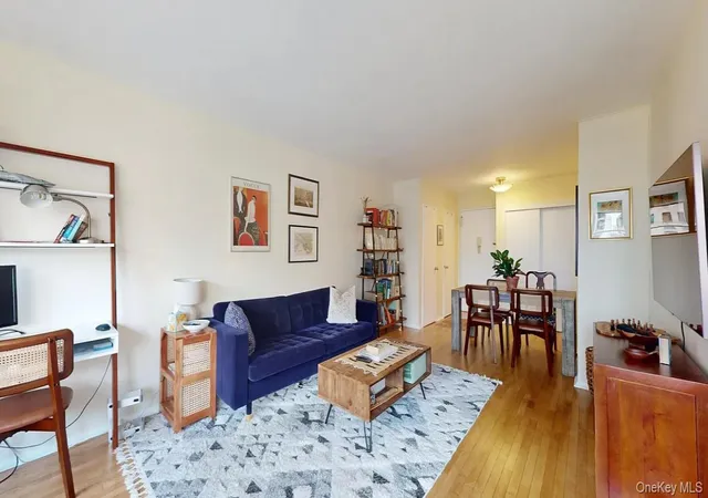 Photo 3 of Condo for sale at 185 W End Ave #15E, New York, NY 10023 | MLS# 1039186 | Listing updated on 2026-08-22