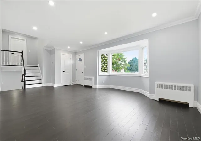 Photo 3 of Single family home for sale at 90 Grohmans Ln, Oyster Bay, NY 11803 | MLS# 1039211 | Listing updated on 2026-09-19