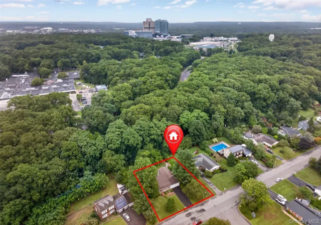 2nd image of 51 Hastings Dr, Brookhaven, NY 11790 | MLS# 1039230