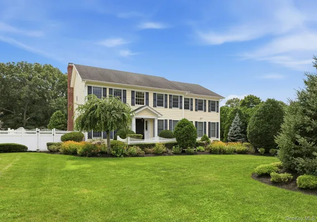 1st image of 28 Spruce St, Brookhaven, NY 11784 | MLS# 1039232