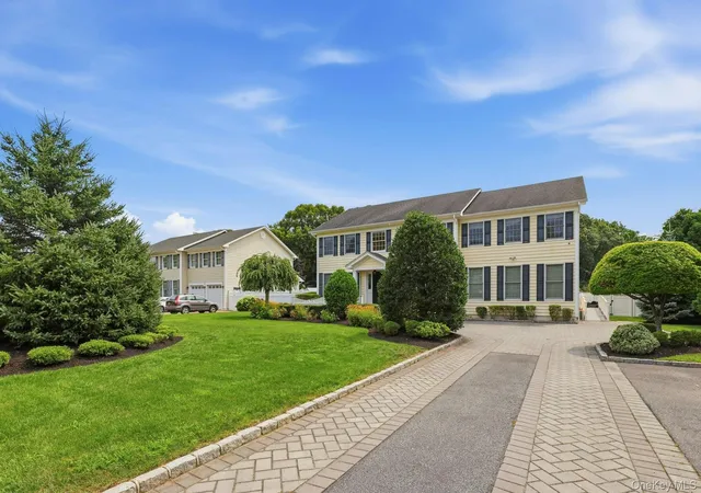 Photo 2 of Sale Pending at 28 Spruce St, Brookhaven, NY 11784 | MLS# 1039232 | Listing updated on 2026-10-01