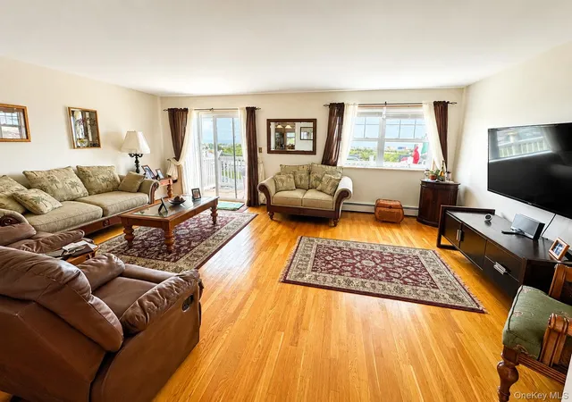 Photo 4 of Single family home for sale at 9508 Shore Front Pkwy, New York, NY 11693 | MLS# 1039235 | Listing updated on 2026-08-25
