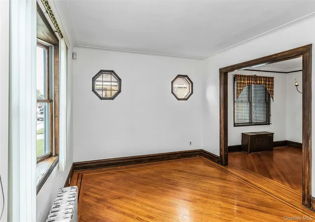 5th image of 962 Gabriel Ave, Hempstead, NY 11010 | MLS# 1039241