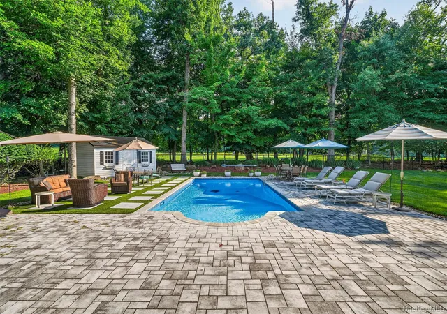 Photo 3 of Sale Pending at 37 Windgate Dr, Clarkstown, NY 10956 | MLS# 1039269 | Listing updated on 2026-08-29