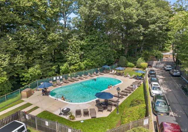 2nd image of 2 Consulate Dr #3G, Eastchester, NY 10707 | MLS# 1039272