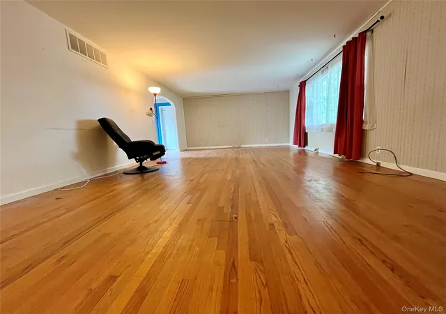 Photo 3 of Sale Pending at 370 Greeves Rd, Wawayanda, NY 10958 | MLS# 1039279 | Listing updated on 2026-10-08