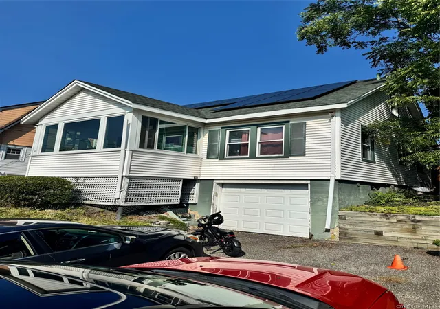 2nd image of 16 Earle St #14 1/2, Middletown, NY 10940 | MLS# 1039284