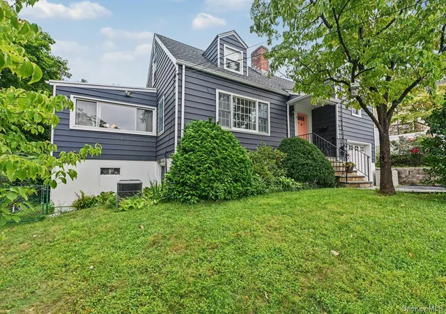 Photo 1 of Single family home for sale at 2 Edward St, Harrison, NY 10604 | MLS# 1039285 | Listing updated on 2026-09-05