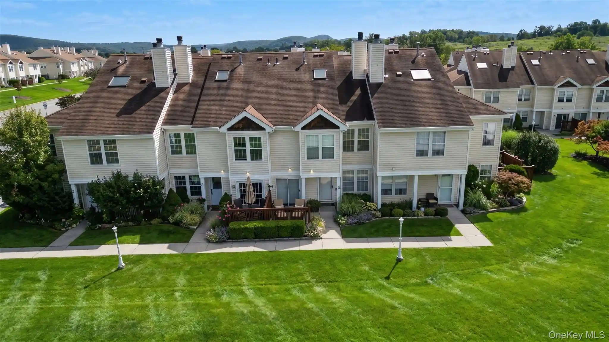 Listing Photo 2 - Condo for sale in 3706 Whispering Hls located at 3706 Whispering Hls, Chester Town, NY 10918 - Unit 3706 Whispering Hills