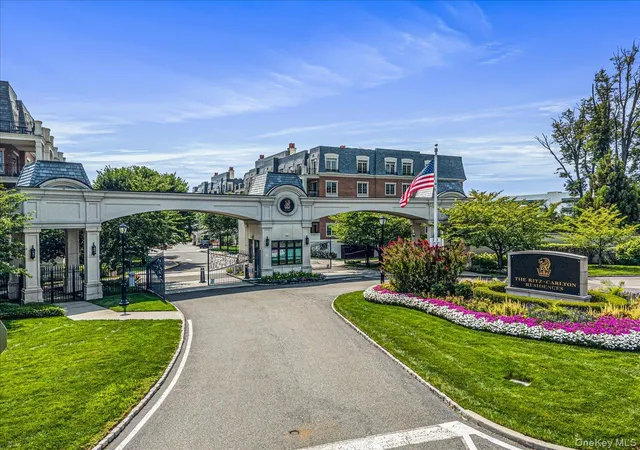 Photo 2 of Condo for sale at 6000 Royal Ct #6006, North Hempstead, NY 11040 | MLS# 1039302 | Listing updated on 2026-09-25