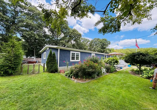 1st image of 41 Carls Pl #41, Riverhead, NY 11901 | MLS# 1039340