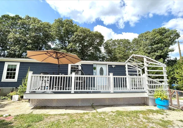 8th image of 41 Carls Pl #41, Riverhead, NY 11901 | MLS# 1039340