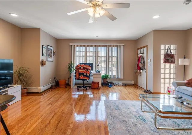 Listing Photo 4 - Condo for sale in building located at 63-47 74th St, New York, NY 11379