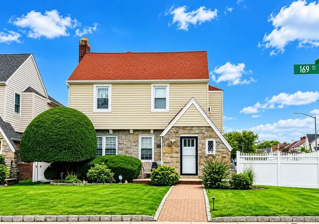 1st image of 24 28 160 St, New York, NY 11357 | MLS# 1039357