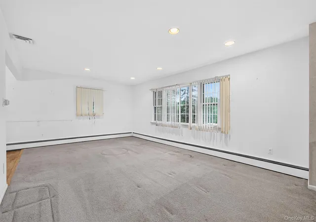 Photo 3 of Single family home for sale at 3 Tara Dr, Ramapo, NY 10970 | MLS# 1039361 | Listing updated on 2026-10-20