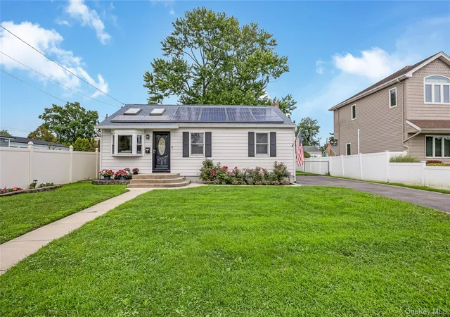 1st image of 11 Delano Pl, West Babylon, NY 11704 | MLS# 1039362