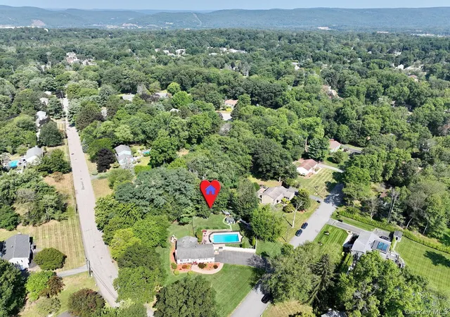 38th image of 1 Potter Ln, Ramapo, NY 10901 | MLS# 1039381