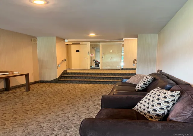 13th image of 530 Dubois Ave #6A, Hempstead, NY 11581 | MLS# 1039386