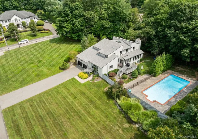Photo 3 of Single family home for sale at 176 Grandview Ave, Ramapo, NY 10952 | MLS# 1039391 | Listing updated on 2026-08-21