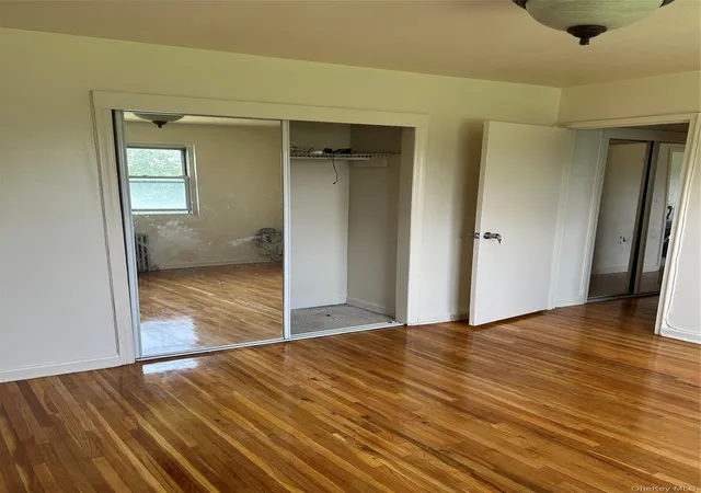 Listing Photo 4 - Condo for sale in building located at 1027 Fenwood Dr, Hempstead, NY 11580 - Unit #3