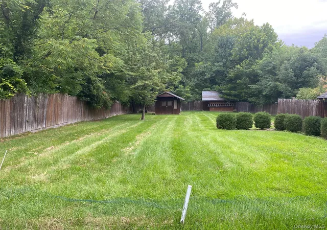 Photo 3 of Single family home for sale at 421 Call Holw Rd, Stony Point, NY 10980 | MLS# 1039398 | Listing updated on 2026-08-26